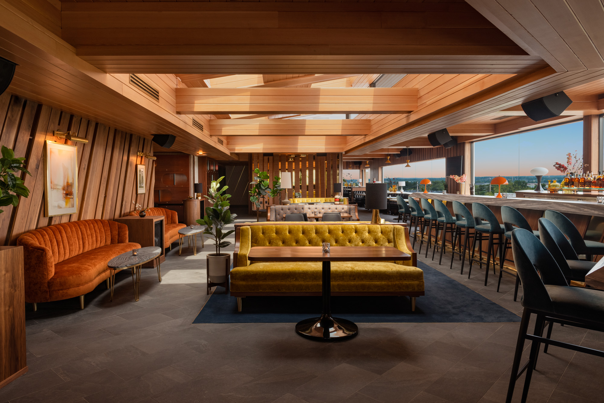Chicago + NYC Hospitality Interior Photographer - Concourse Club Dining Room